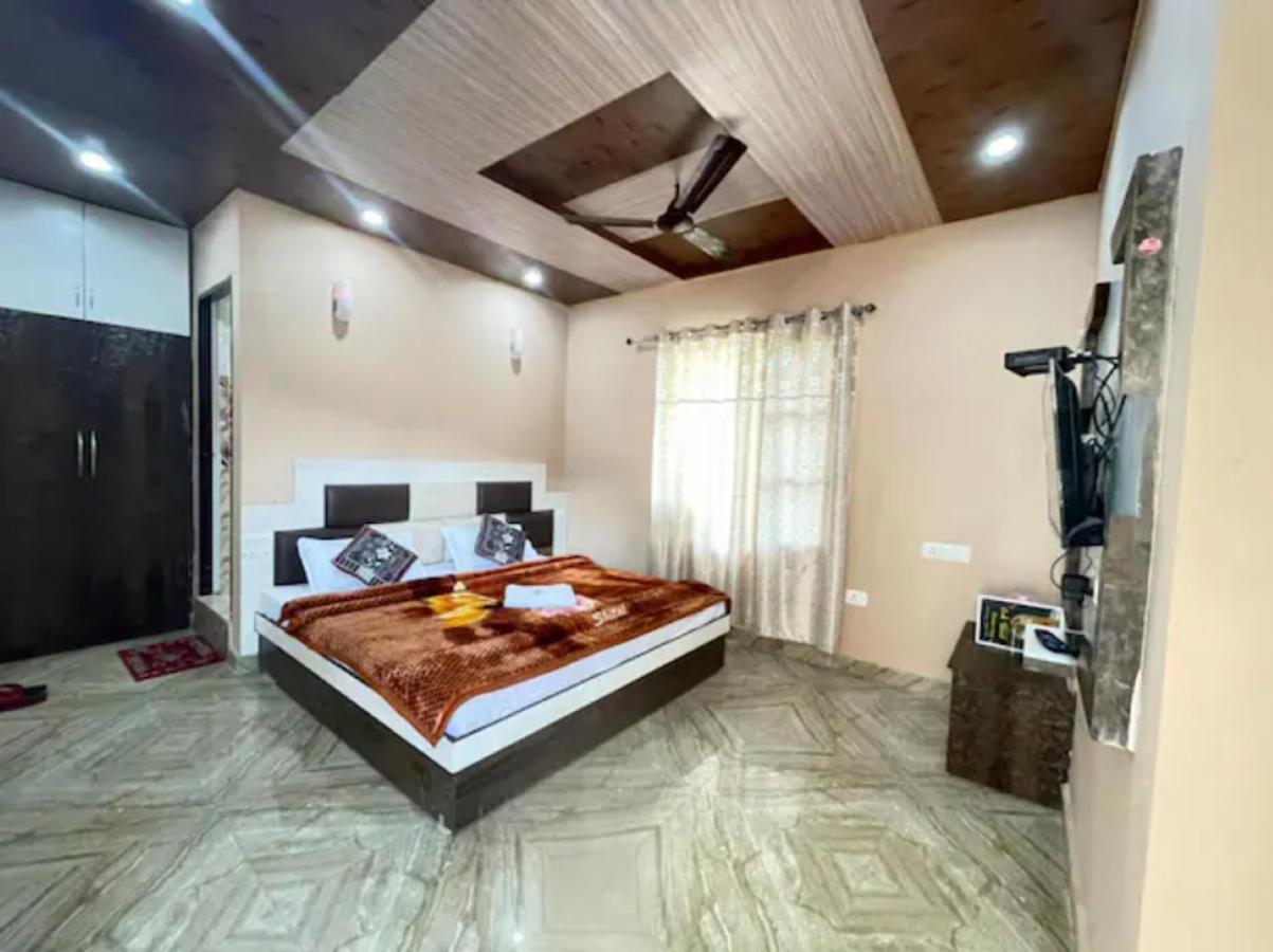 Oak Wood Homestay Banikhet 戴尔豪斯 外观 照片